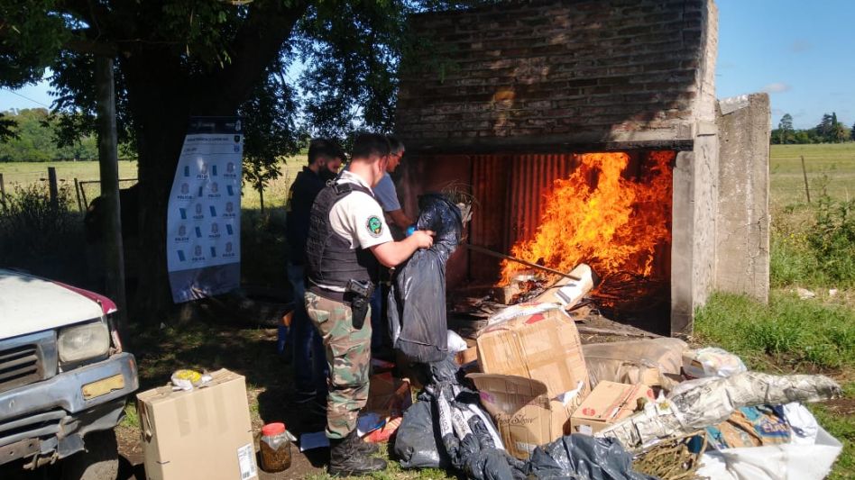 Quemaron varios kilos de marihuana
