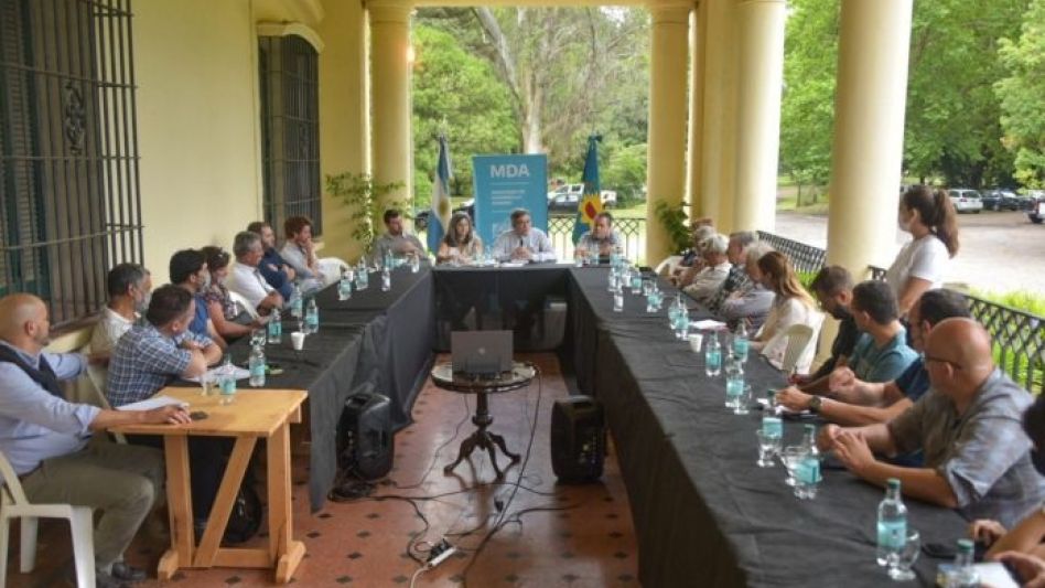 El ministro de Desarrollo Agrario de la provincia de Buenos Aires, Javier Rodríguez, participó de la Mesa Forestal Bonaerense. DIB