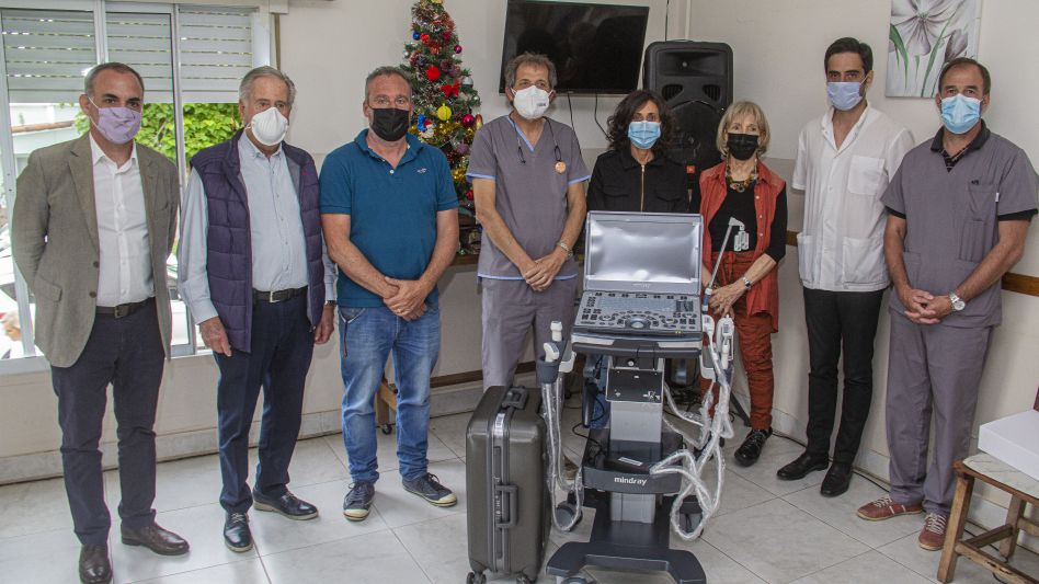 Se realizó ayer el acto oficial de entrega de un ecógrafo para el Hospital Horacio Ferro de Chillar. FOTOS NICOLAS MURCIA