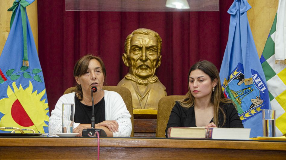  La nueva conformación del Concejo Deliberante de Azul sesionará hoy a partir de las 9 de manera extraordinaria. El Presupuesto 2022 y las ordenanzas fiscal e impositiva en el orden del día. N. CORREA
