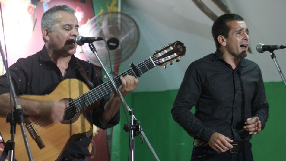 ADIFA recibiendo a los participantes. 