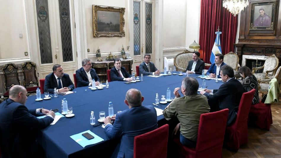 Con eje en el transporte y la energía, Massa recibió a los gobernadores del norte grande