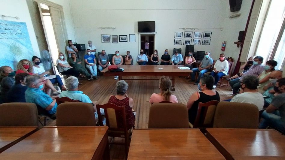 Concejales se reunieron con el plenario de comisiones vecinales y funcionarios del Departamento Ejecutivo