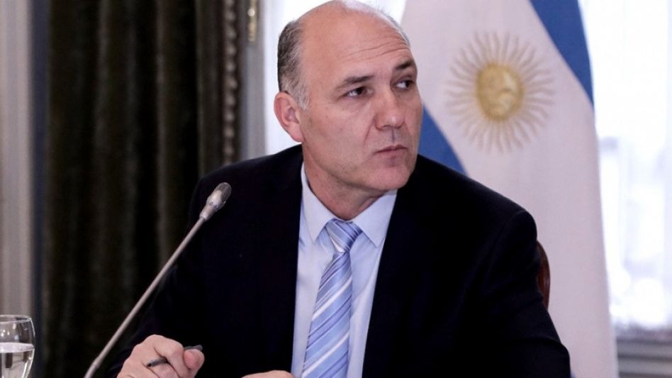 Malvinas: "Cuando faltan las razones aparecen las chicanas"