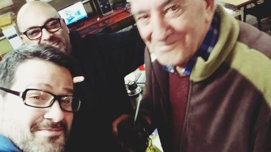 Fue habitual durante muchísimos años la visita diaria de Arturo Tavieres a la Redacción de EL TIEMPO. Los periodistas de este diario esperaban cada tarde sus mates y sus bromas. 