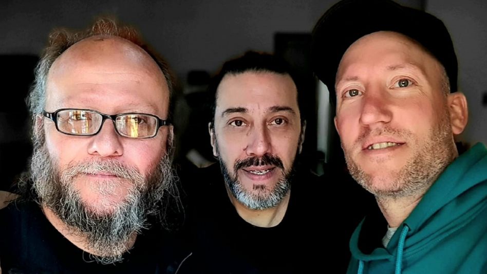   El trío que estará hoy en el ciclo de música Música en los patios.             
