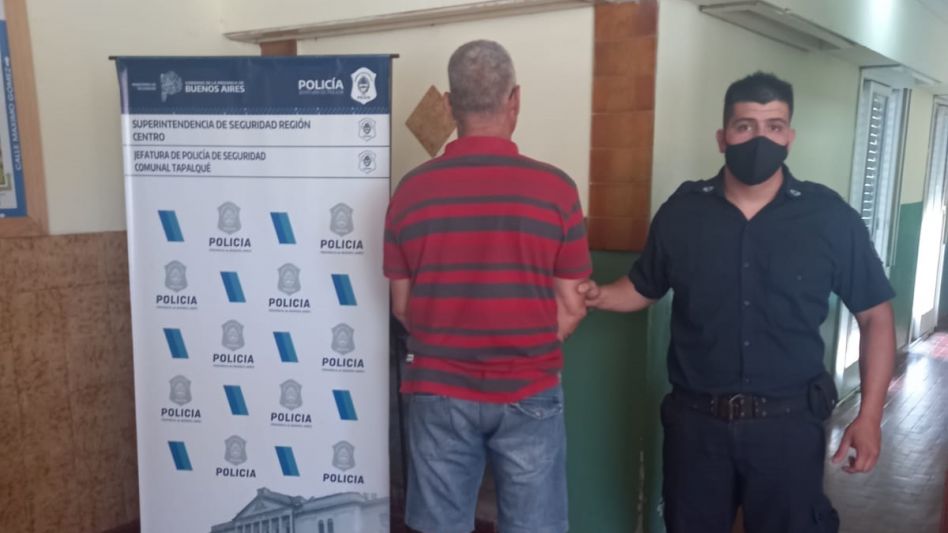 Un hombre fue condenado ayer por  abusar de su hija y ahora está preso