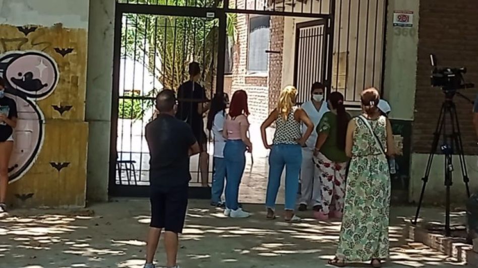Siguen los cuidados: guía sobre qué es ser "contacto estrecho" y cómo actuar en cada caso