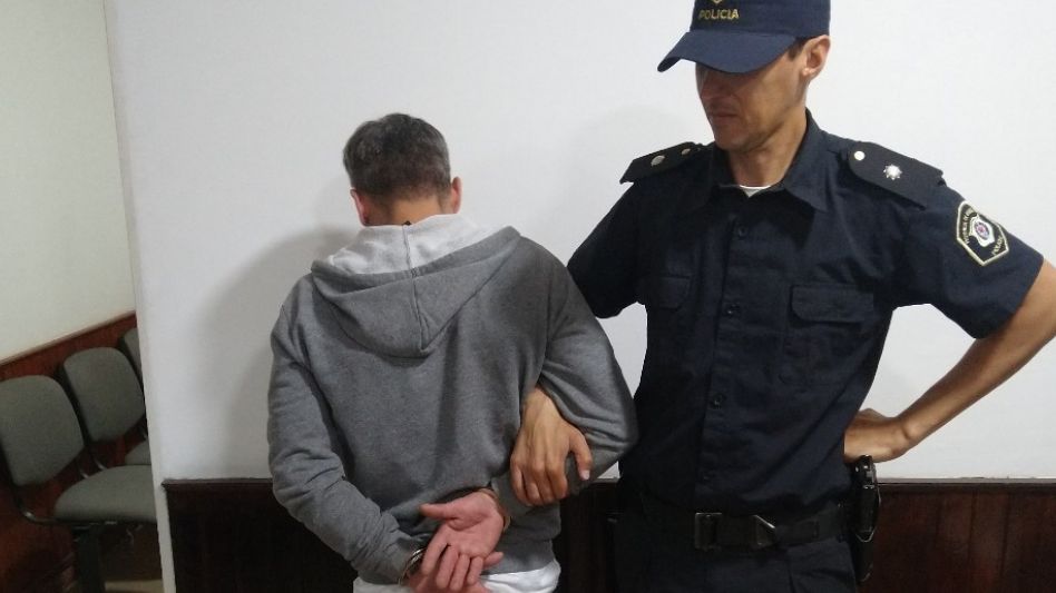 Ayer domingo por la tarde, luego de que se negara a declarar, el imputado por este hecho recuperó la libertad. FOTOS: DESTACAMENTO BALNEARIO/PBA