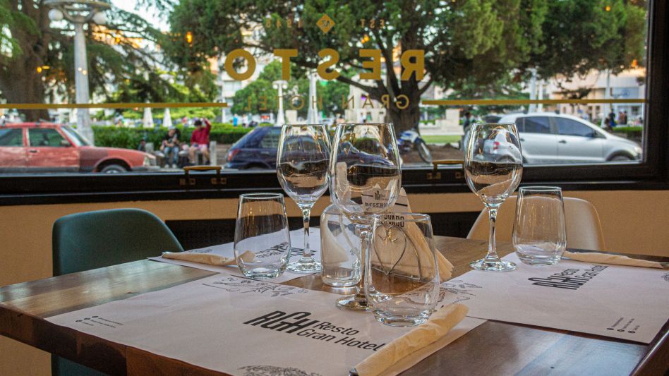El Resto Gran Hotel Azul reabrió sus puertas