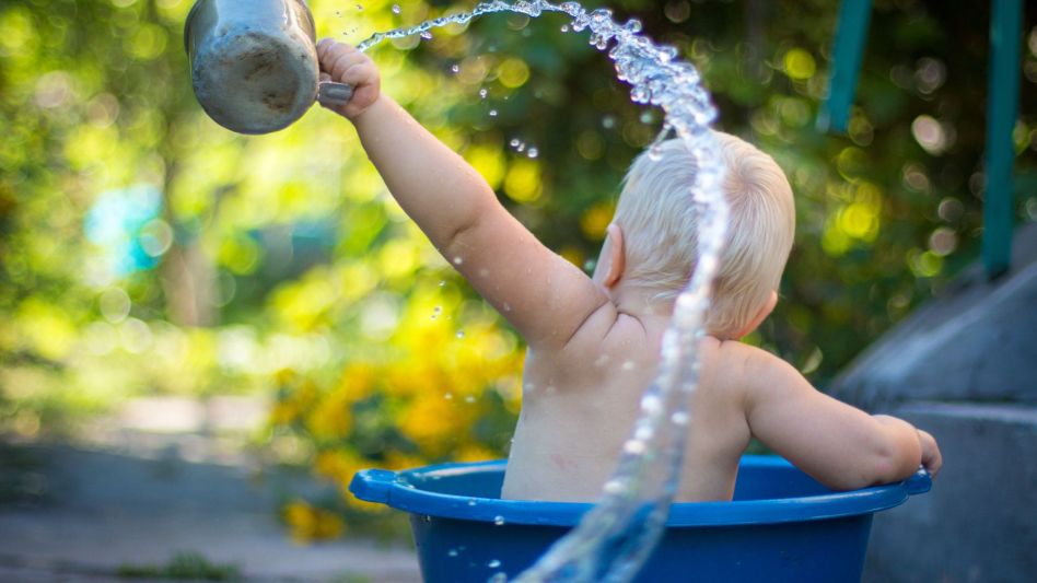 Cómo cuidar a los bebés en medio de una ola de calor 