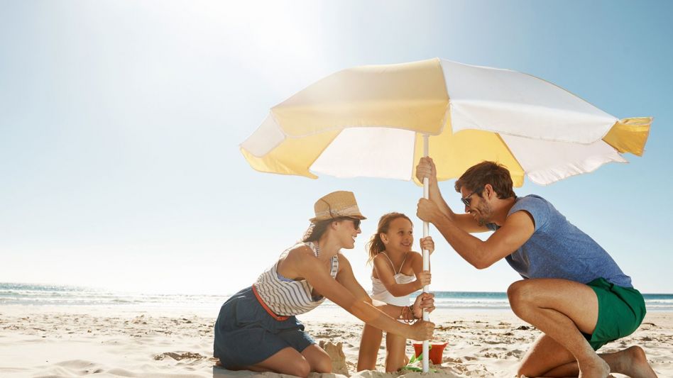 Exponerse al sol sin protección aumenta el riesgo de cáncer de piel