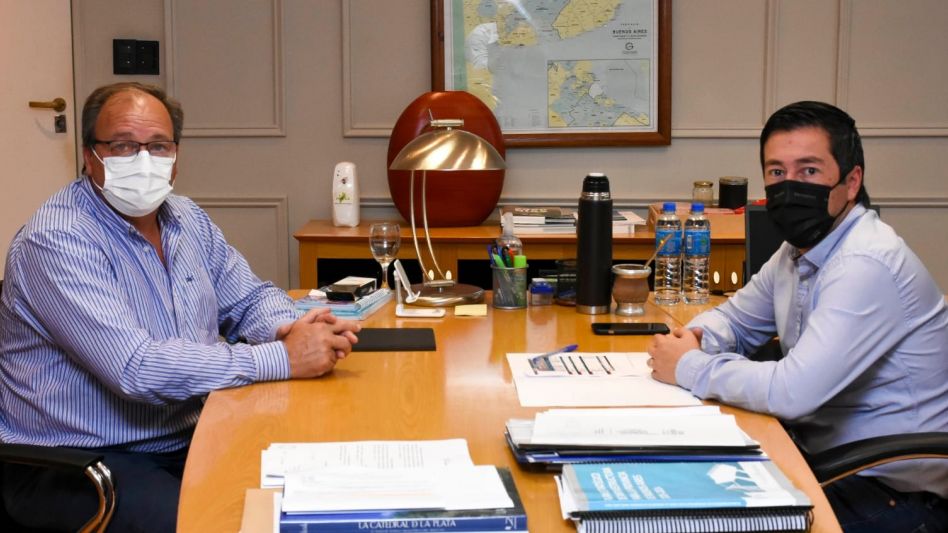El intendente de General Alvear, Ramón José Capra, se reunió ayer con el Ministro de Infraestructura y Servicios Públicos de la Provincia de Buenos Aires Leonardo Nardini. 