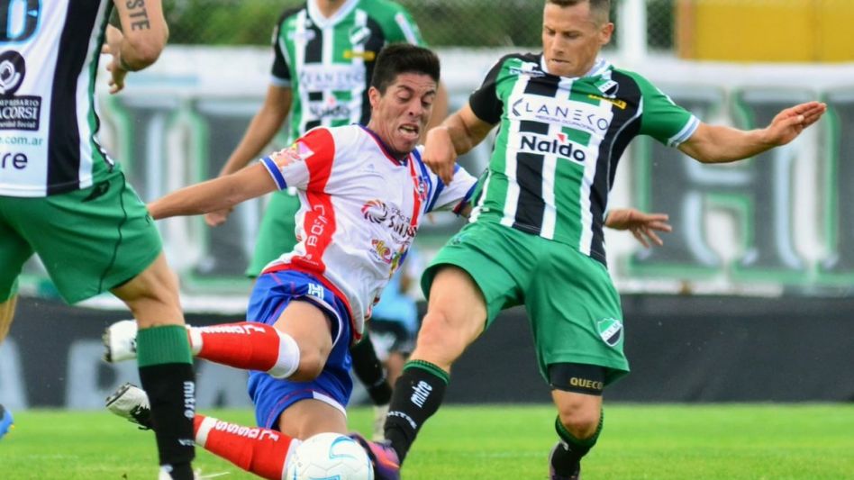 Eduardo Scasserra es nueva incorporación para el plantel de Juventud Unida Universitario. Llega proveniente del futbol guatemalteco.