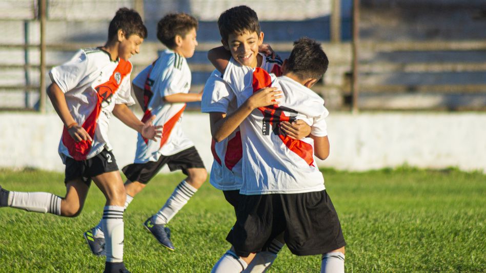 Iván País le dio el triunfo a River ante Piazza por la divisional más chica de este certamen. Foto: Nacho Correa