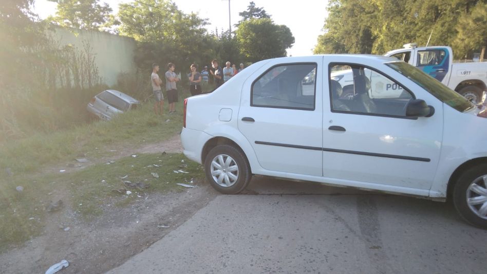 Uno de los accidentes, en Avenida Mujica y Las Flores. FOTO: CPA/PBA