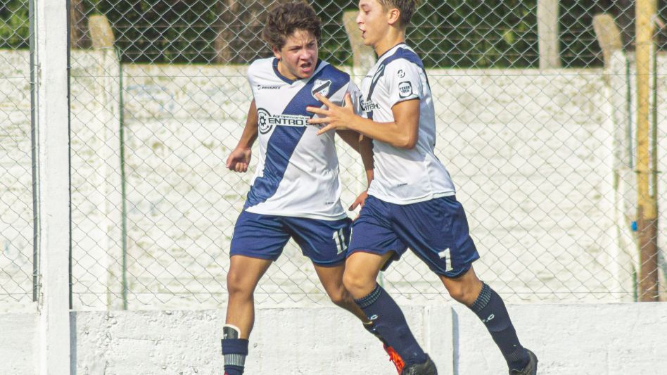 Varios equipos que participan en el Juvenil podrán definir su clasificación en esta semana. Uno de ellos puede ser la categoría Sub 16 de Cemento. Foto: Nacho Correa.