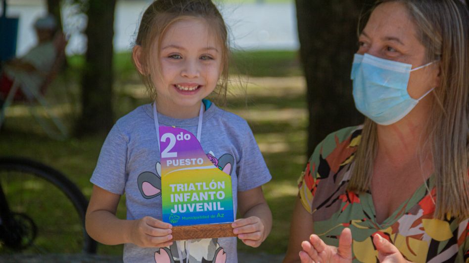 Con más de 20 participantes, se llevó a cabo el Triatlón Infantil 