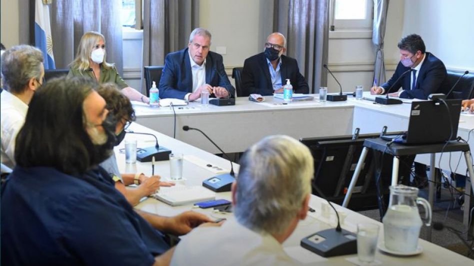Primera reunión con intención de que "se recupere el salario" frente a la inflación