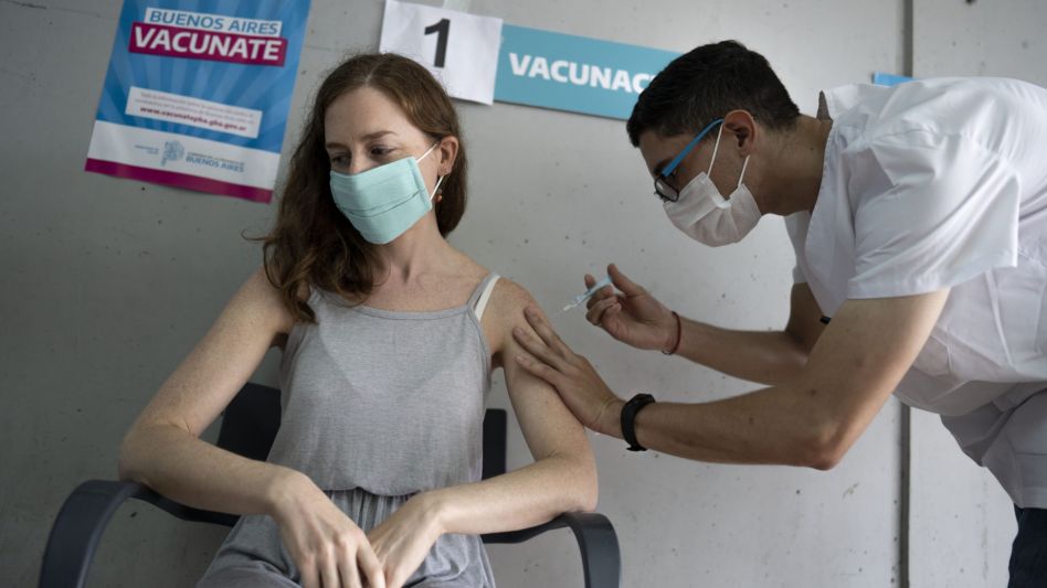 Vacunación: cuatro de cada diez bonaerenses ya tienen la tercera dosis