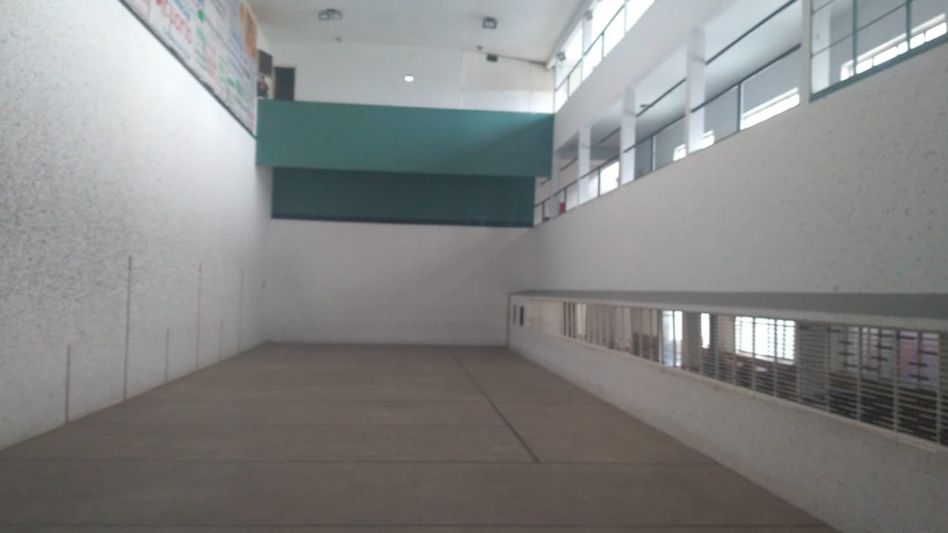 Trinquete de Alumni de Benito Juárez, donde jugarán las ocho duplas de pelotaris.