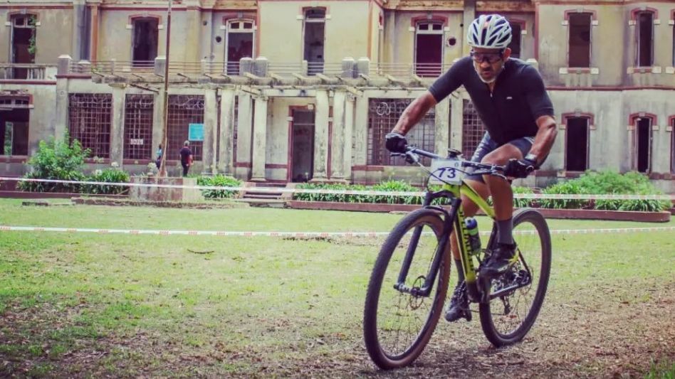 Antonio Robledo fue uno de los azuleños que participó en la 4° Vuelta al Castillo San Francisco, en Engaña. Foto: gentileza Facebook Antonio Robledo.