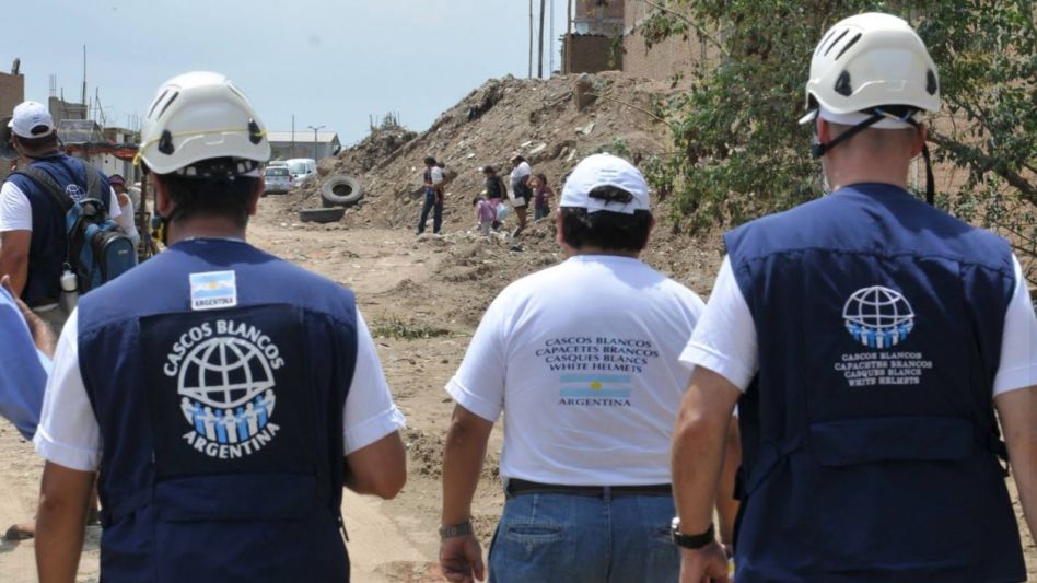Argentina envía misión de Cascos Blancos a la frontera de Polonia y Ucrania