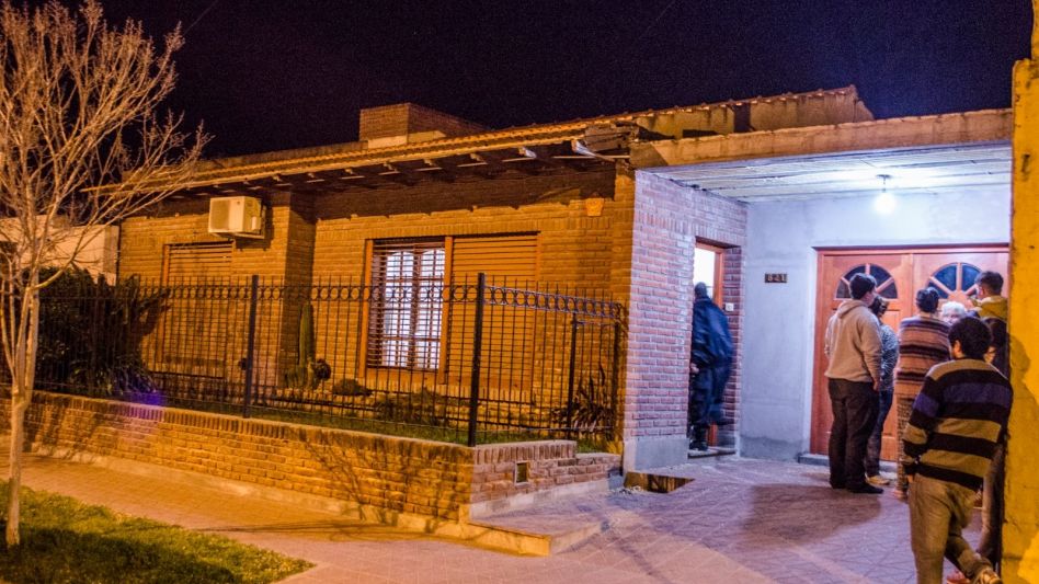 Una casa ubicada en Mendoza entre España y Leyría, el lugar donde en horas de la noche del 23 de septiembre de 2016 se produjo este robo por el que ahora un azuleño resultó condenado. N. CORREA