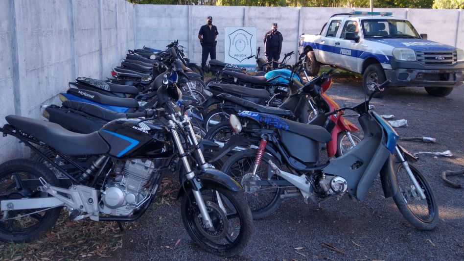 Nuevos operativos de tránsito en la zona del Balneario habían derivado en los secuestros de veinte motocicletas. FOTOS Y VIDEO: DESTACAMENTO BALNEARIO/PBA