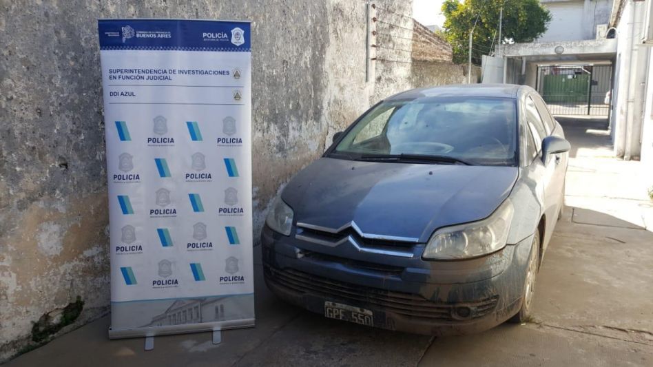 Un automóvil del hombre que ahora está preso como el presunto entregador de esta entradera. DDI AZUL/PBA/ARCHIVO