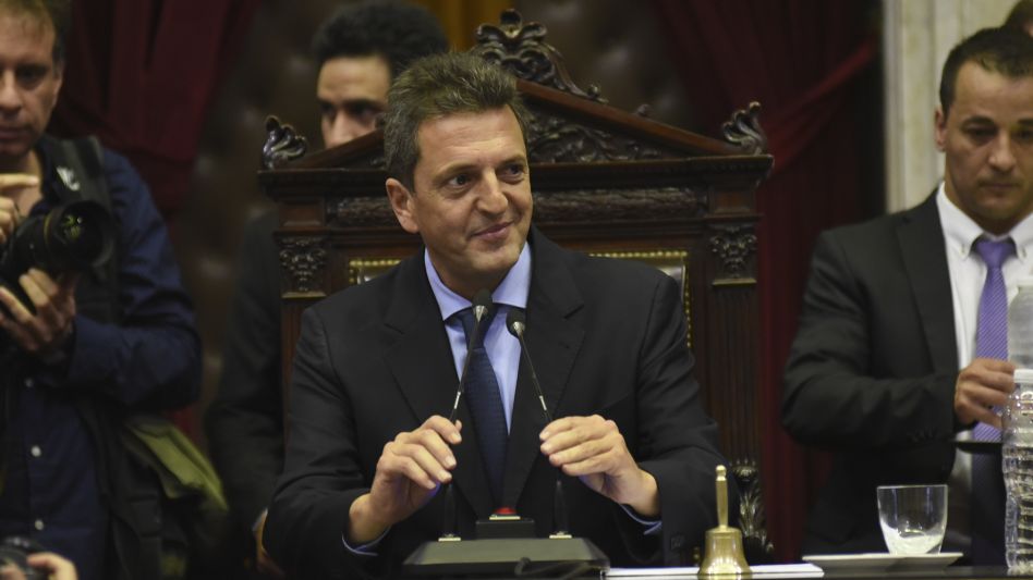"A través del diálogo debemos buscar consensos para darle una solución a los argentinos"