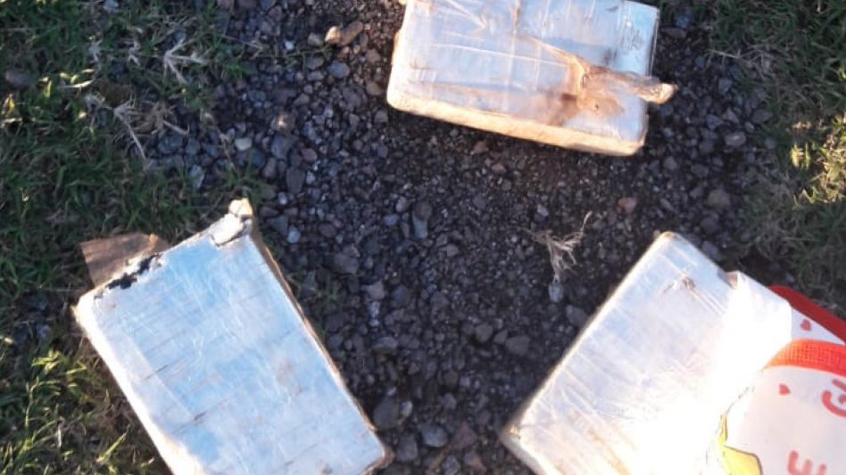   Un taxista está detenido: llevaba más de diez kilos de cocaína en un auto