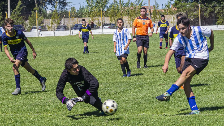 Comenzó a jugarse el Torneo Apertura de Divisiones Inferiores de Azul. Foto: Nicolás Murcia.