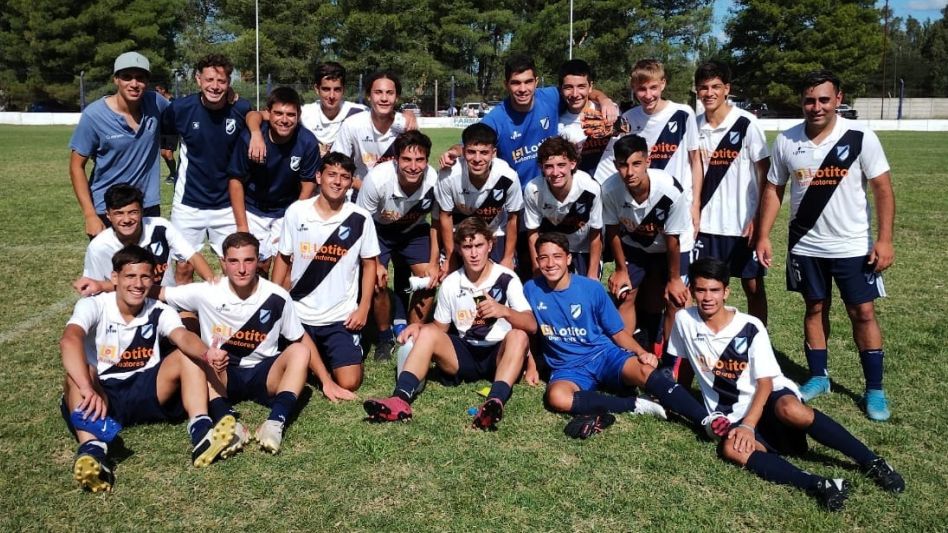 Cemento, el campeón del año pasado de Sexta, comenzó con una victoria ante Independiente por 4 a 0.  Foto: gentileza Facebook Cemento.