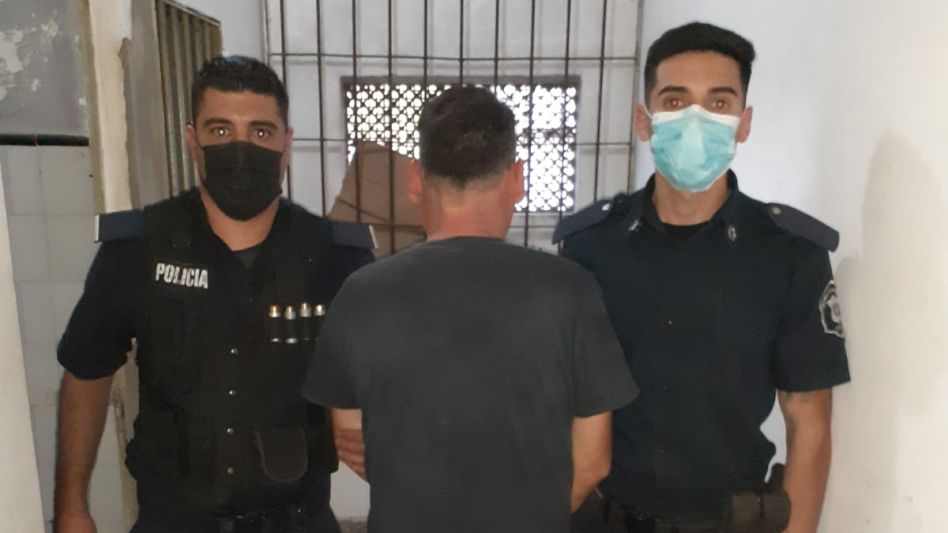 Jesús Marcelo Lares se llama el cachariense al que, por su probable autoría en el hurto de una importante suma de dinero. EPDS AZUL/PBA  
