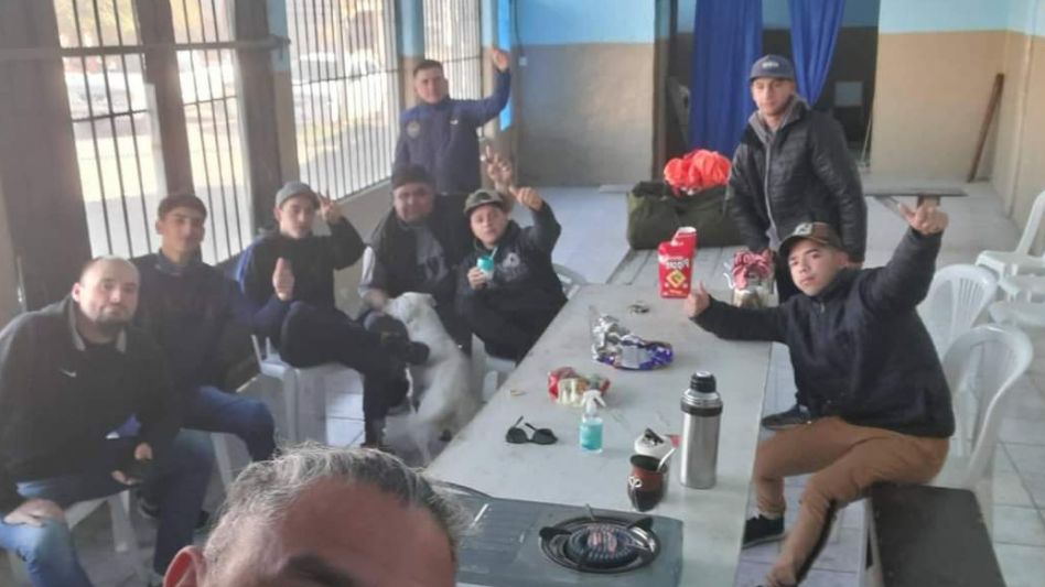 "Los vecinos no salían a comprar  pan porque podían morir"