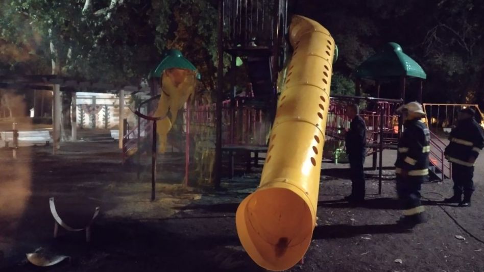 Prendieron fuego los juegos de nuestro Parque Municipal