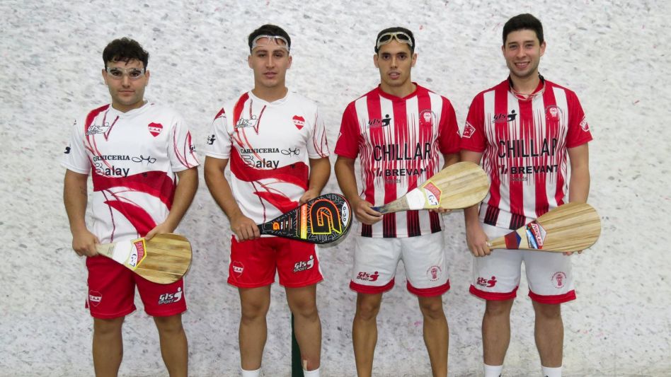 Huracán de Chillar (derecha) y Alumni de Benito Juárez (izquierda) tienen grandes chances de ascender a la máxima división de la Federación Bonaerense.