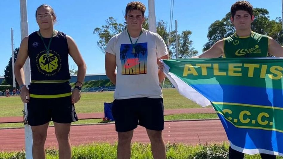 Juan Arrieguez (foto) superó su propio récord provincial en bala (6 kg), en el marco del campeonato Provincial U20 que se llevó a cabo el pasado domingo en Mar del Plata. Foto: Escuela