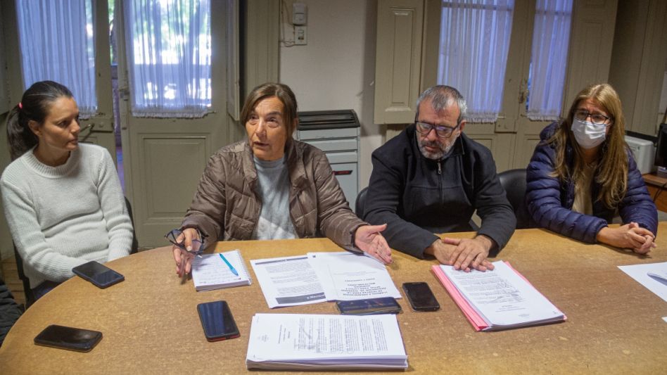 El día viernes los ediles del Frente de Todos hablaron con la prensa sobre el anuncio de Bertellys y sobre el comunicado del interbloque del oficialismo. FOTO NICOLÁS MURCIA