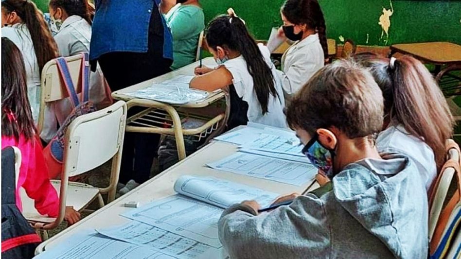 Las escuelas primarias tendrán una hora más de clase por día