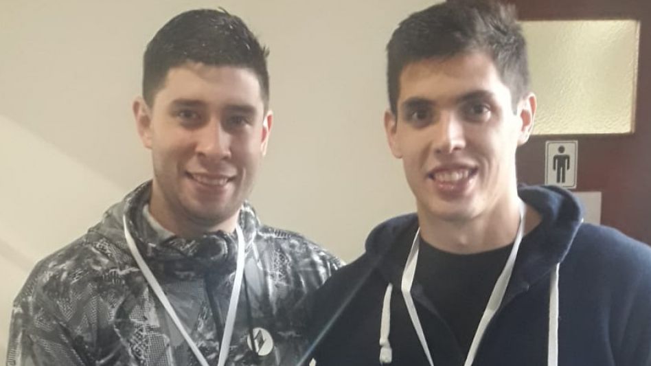 La dupla de pelotaris de Huracán de Chillar, compuesta por Camilo Ibarra y Nicolás Berruezo, podrá dejar otra copa en las vitrinas de esta entidad. 