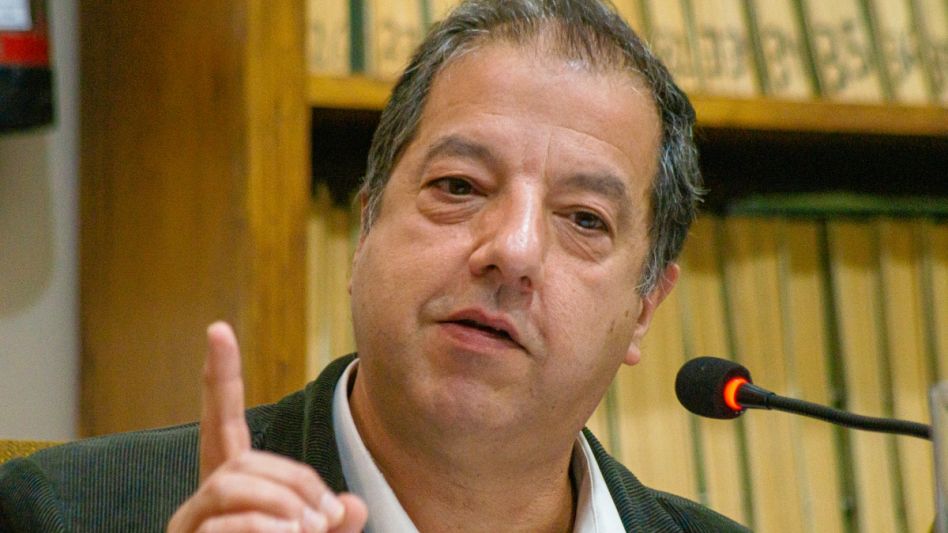 Pedro Sottile, actual presidente del bloque Nuevo Azul, durante la sesión en la que se logró aprobar la rezonificación del predio de la ex Curtiembre Piazza. FOTO: NACHO CORREA