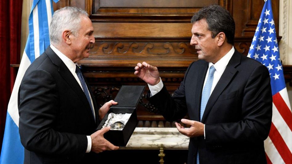 Massa recibió en el Congreso al embajador de EEUU, Marc Stanley