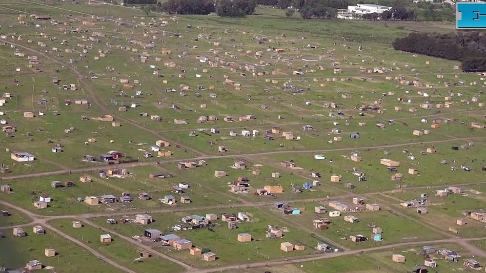 Juez archiva causa por mega toma de terrenos porque no había alambrado ni cerco