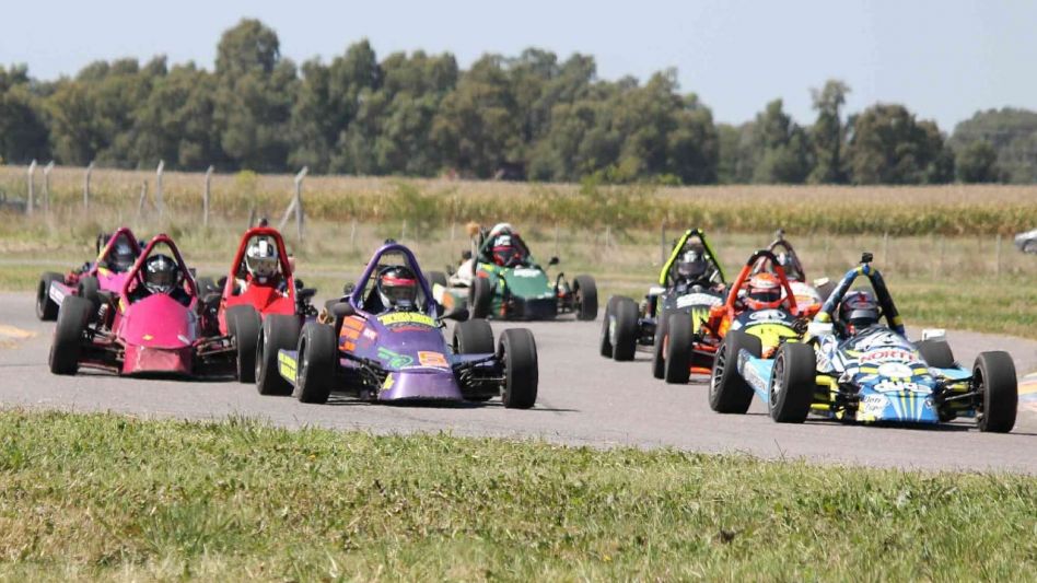El circuito del AMCA será el escenario dónde la Fórmula Azul y la Promocional del Centro disputarán una nueva competencia de Dos Pilotos. Foto: archivo - gentileza  JLD Fotografías.