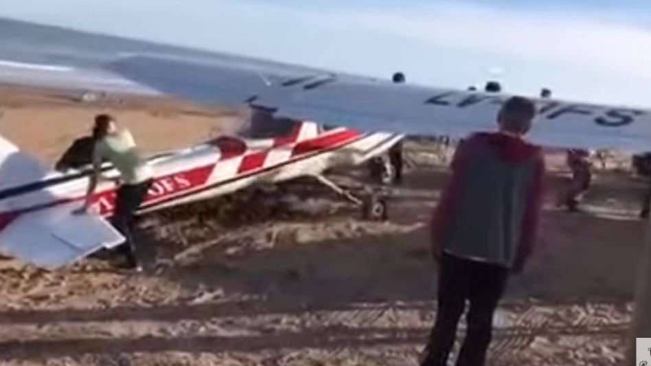 Susto en Necochea por una avioneta que aterrizó de urgencia en la costa
