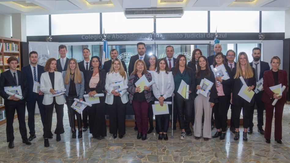 En el marco del 93° aniversario del Colegio de Abogados, retornaron las juras presenciales. FOTO: PRENSA CAA