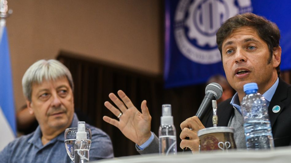Kicillof le pidió "una mano" a los intendentes para cuidar "el bolsillo de la gente"