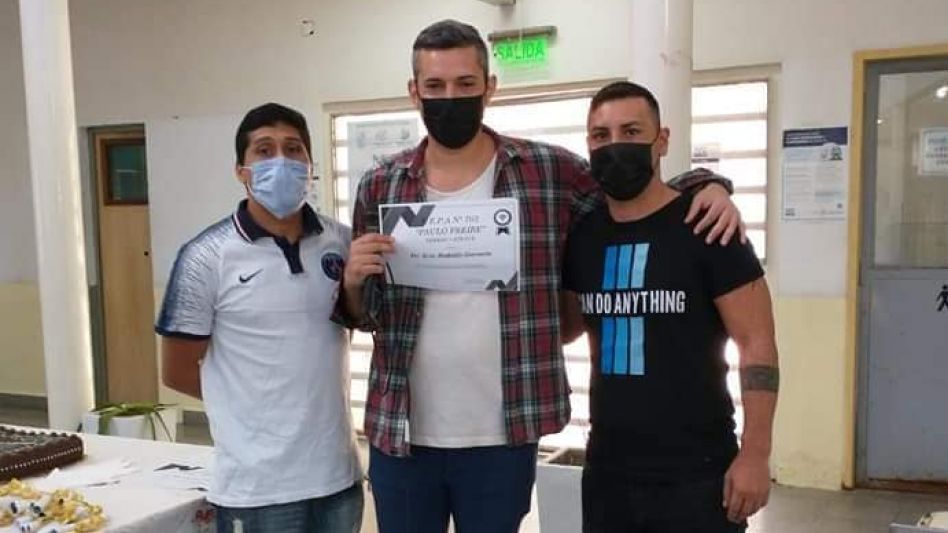 "Debía jurar como abogado en el Colegio de Azul pero se me bajó de la misma porque tenía antecedentes penales"